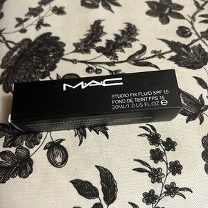 MAC Studio Fix Fluid by MAC, 1 oz Foundation SPF15 - NW42